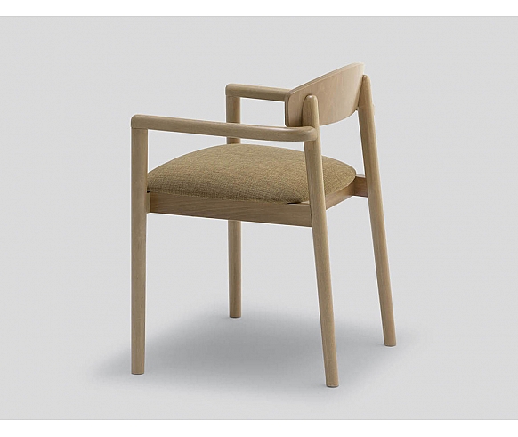 BHI 0919-C3 chair